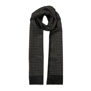 Men’s Reversible Dogtooth Scarf with Fringe Ends